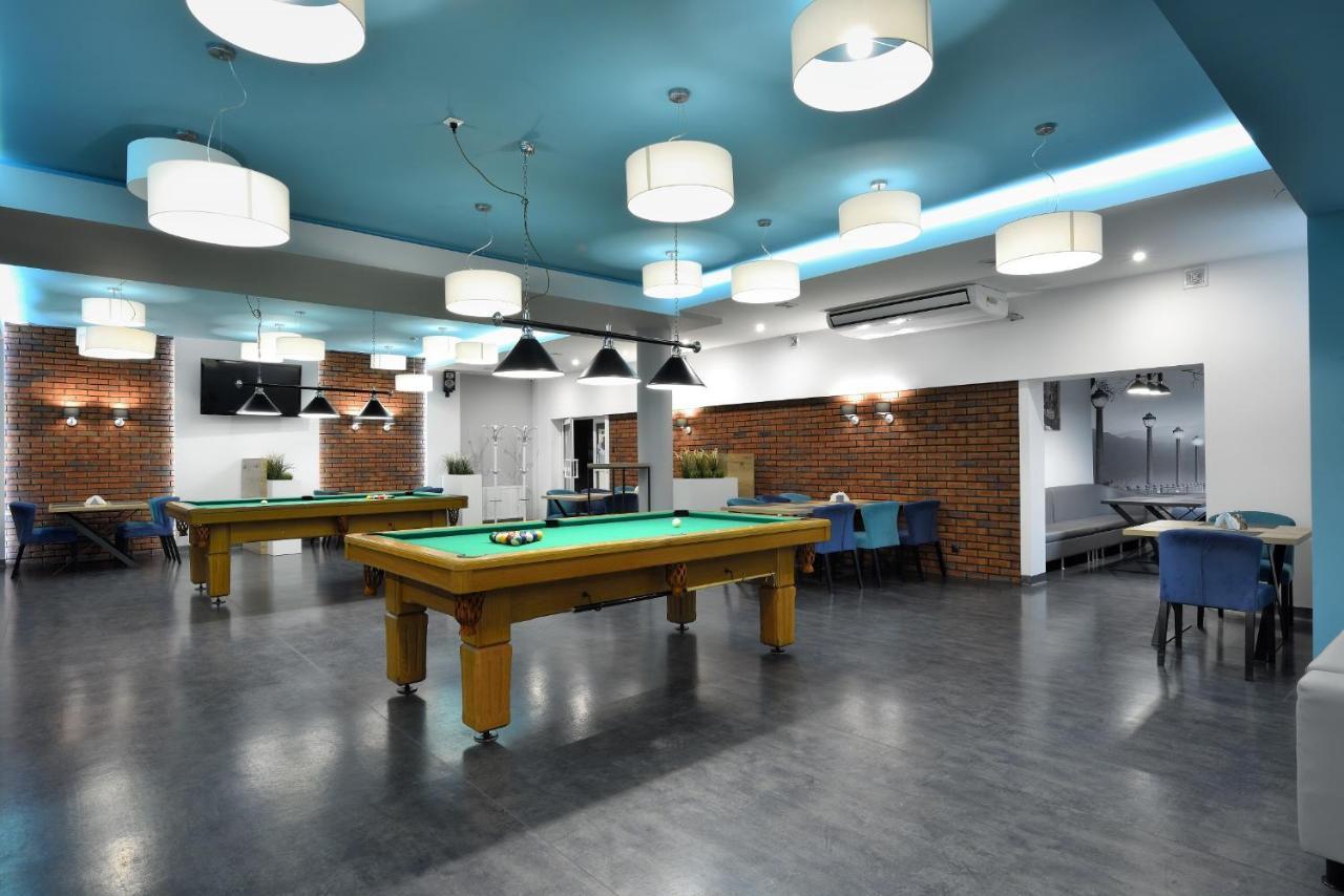 Hotel Agat Пётркув-Трыбунальский Экстерьер фото