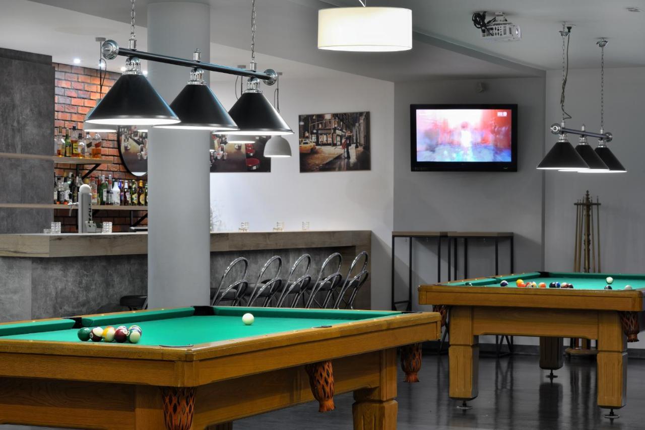 Hotel Agat Пётркув-Трыбунальский Экстерьер фото