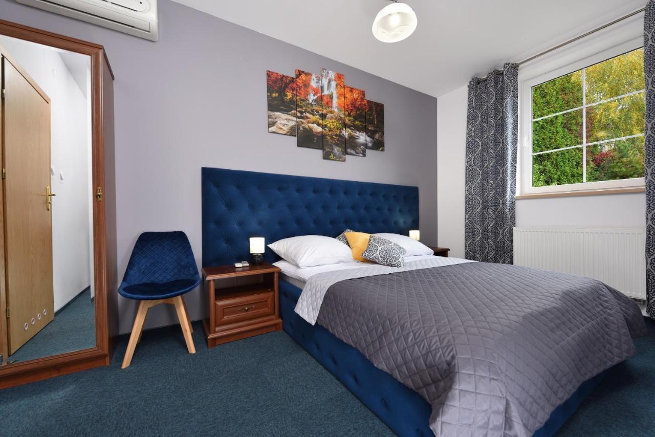 Hotel Agat Пётркув-Трыбунальский Экстерьер фото