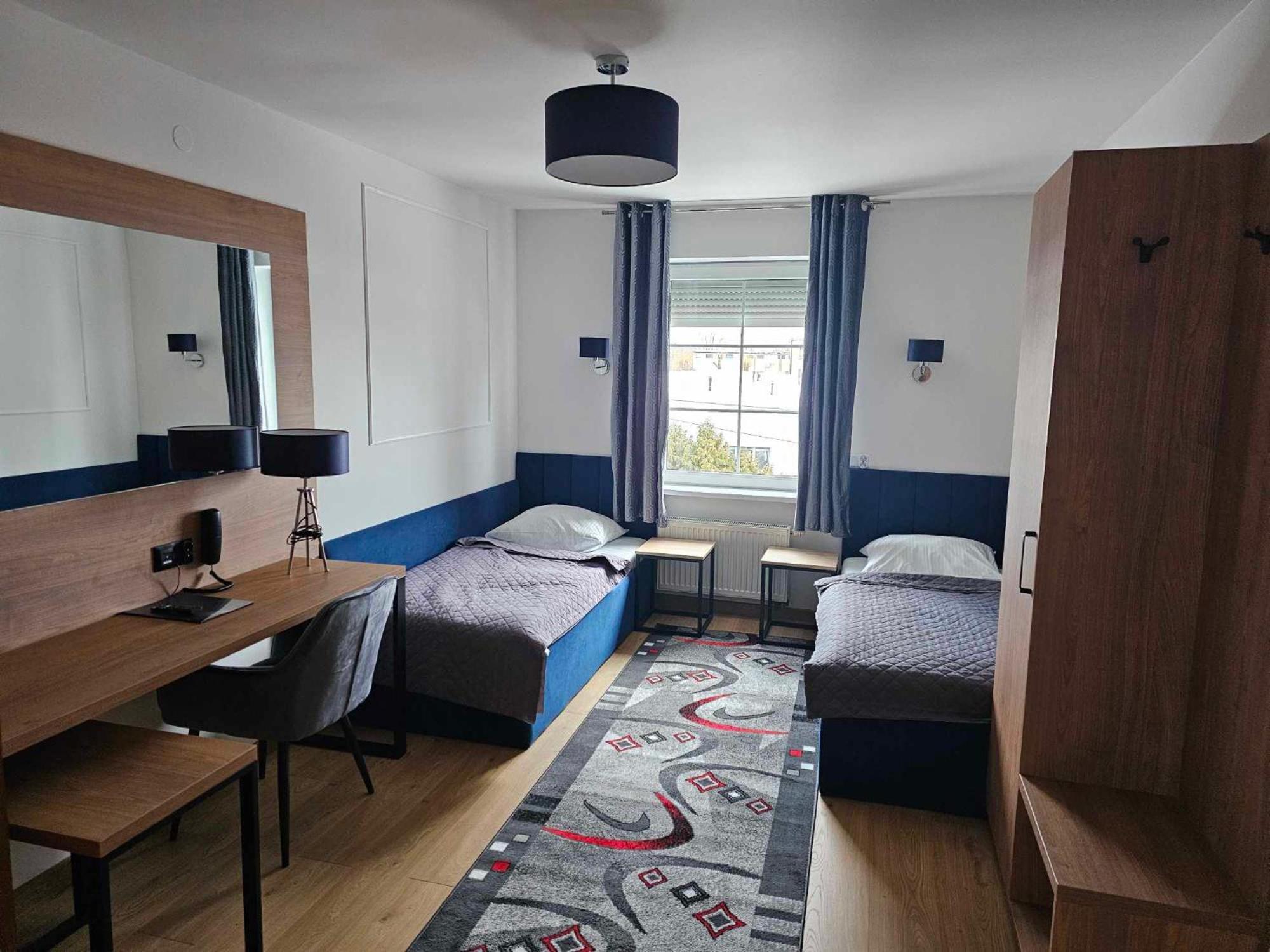 Hotel Agat Пётркув-Трыбунальский Экстерьер фото